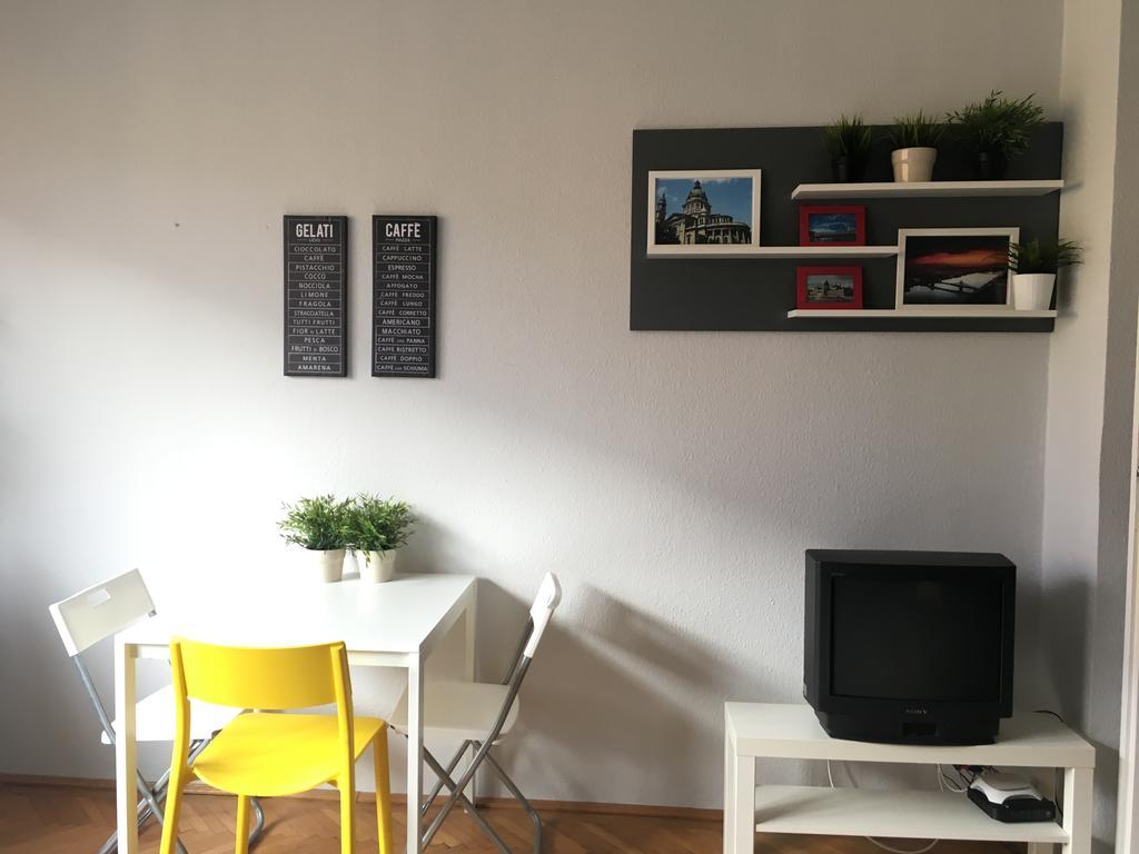 Budget Apartment By Hi5 - Vaci Street 44 Budapest Exterior photo